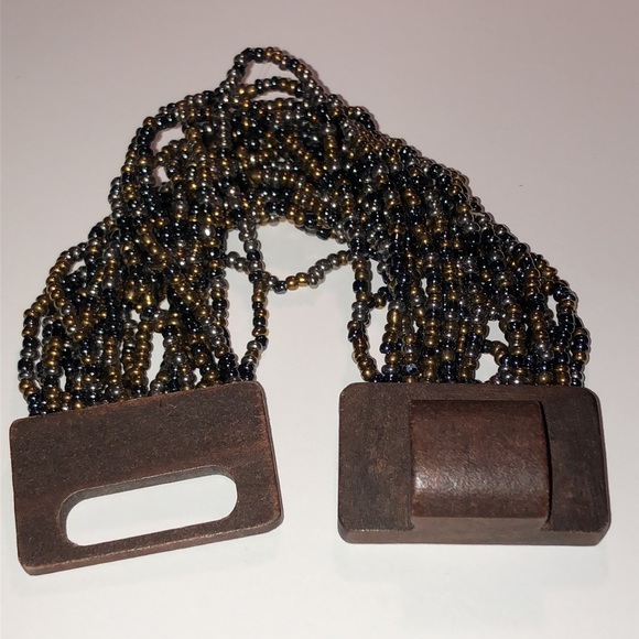 Gorgeous multi-strand, black & copper beaded bracelet w/ wooden closure, NWOT - Picture 14 of 14